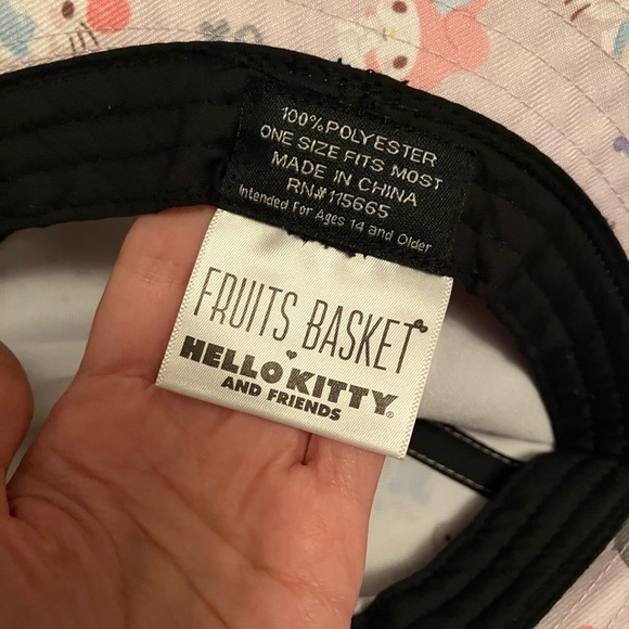 Fruits Basket X Hello Kitty And Friends - Picture 4 of 5